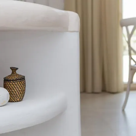 Naxian Lounge * Naxos City