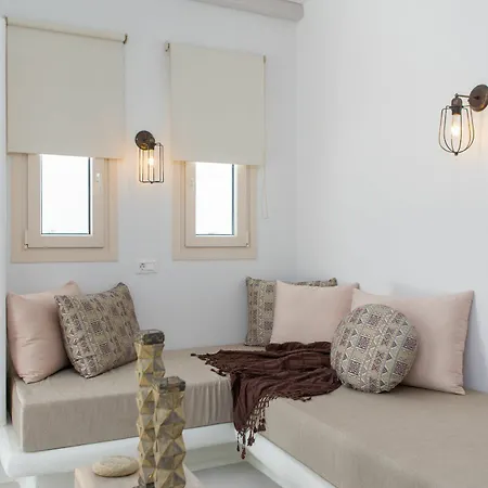 Naxian Lounge Villa