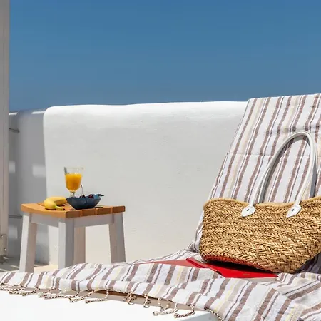 Naxian Lounge * Naxos City