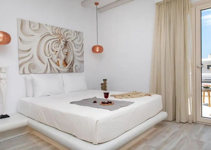 Naxian Lounge * Naxos City