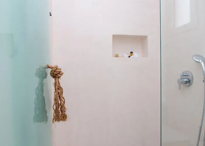 Naxian Lounge * Naxos City